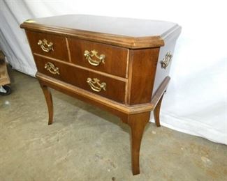 VIEW 2 MAH. SILVERWARE CHEST