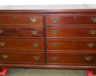 MAH. 8 DRAWER DRESSER W/ BRACKET FEET