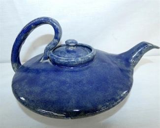ARCHIE TEAGUE ALADDIN TEA POT 