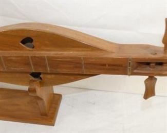 VIEW 3 RIGHTSIDE W/ WOODEN STAND