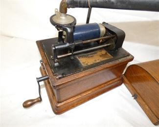 VIEW 3 PLAYER W/ HORN