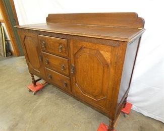 VIEW 2 SIDE SIDEBOARD