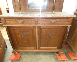 VIEW 3 BOTTOM DOUBLE DOORS/DRAWERS