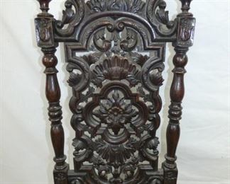 VIEW 2 CLOSEUP DETAILED CHAIR