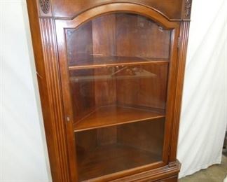 VIEW 2 CLOSEUP DREXEL CORNER CUPBOARD