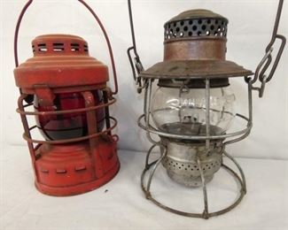 VIEW 2 CLOSEUP RR LANTERNS