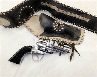 VIEW 2 CLOSEUP REMINGTON SET