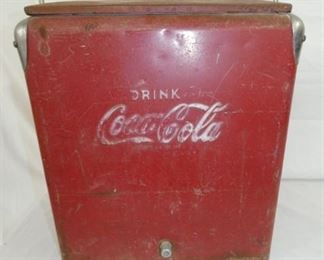 EMB. COCA COLA PLEASURE CHEST