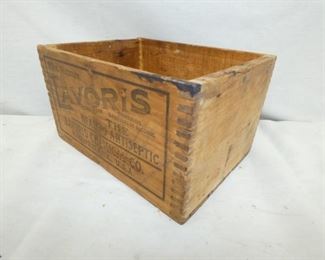 VIEW 2 SIDE EARLY WOODEN ADV. BOX