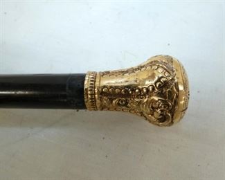 VIEW 3 CLOSEUP GOLD GRIP