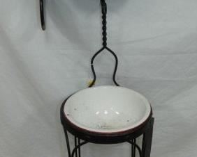 CHAMBER STAND W/ SHAVING MIRROR