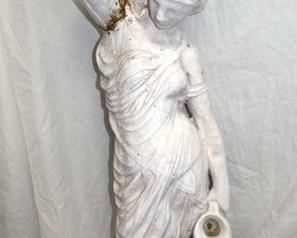 EARLY 58IN CONCRETE LADY STATUE