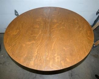 VIEW 2 TOP OAK TABLE