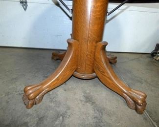 VIEW 3 BASE W/ CLAW FEET