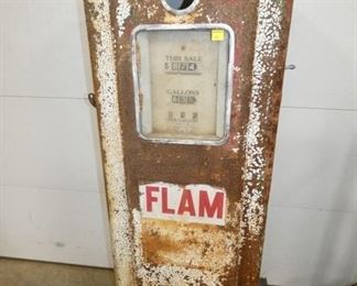 EARLY GAS PUMP