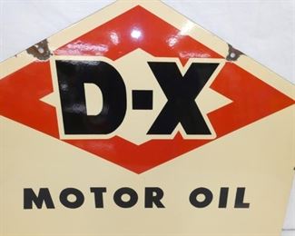 VIEW 2 CLOSEUP DX MOTOR OIL