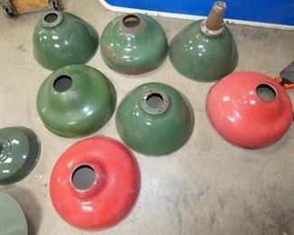 VARIOUS EARLY GREEN/RED ENAMEL LIGHTS