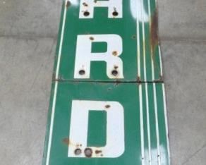 3PC. 16FT. PORC. GUS WARDS NEON SIGN