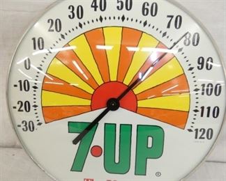12IN. 7UP THE UN COLA THERM.