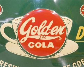 VIEW 2 EMB. GOLDEN COLA CUP/SAUCER