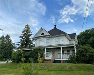 junksquatch Estate Sales
Antiques paradise!
Mark your calenders.
August 6th- 8th 2021
New Castle, Va.
This estate is packed full of Antiques and collectibles. You will not want to miss it!
More details coming soon!