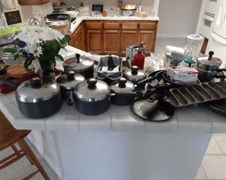 pots and pans - full kitchen
