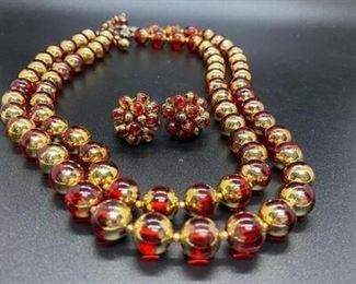 Vintage Beaded Red and Gold Jewelry Set