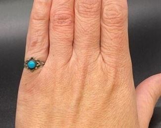 Vintage Southwestern Turquoise Cabochon Sterling Silver Ring