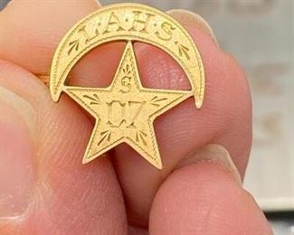 Antique 14k Yellow Gold LAHS 07 School Pin