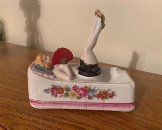 Unique moving fan and legs Victorian ashtray