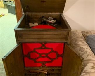 Columbia Viva-tonal Victrola with records