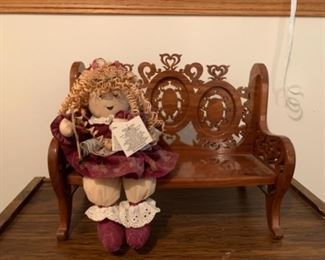 Beautiful carved doll bench, several various dolls
