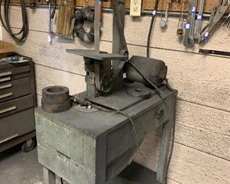 Belt sander