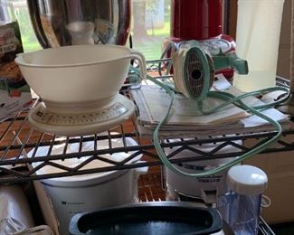 Check out the two KitchenAids!  They're like new!