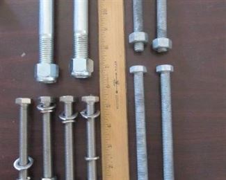 33 CT.  NEW BOLTS, WASHERS & HEX NUTS  1/2" & 5/8"