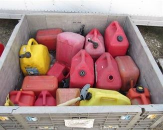 LOT FULL OF SMALL MEDIUM LARGE GAS AND DIESEL FUEL TANK CANNISTERS