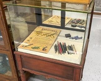 Antique Sheaffer's pen display case
