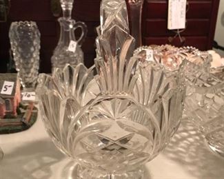 #178	Misc	Crystal Basket w/cross-hatch and weave  6.5x7.5	 $20.00 		
