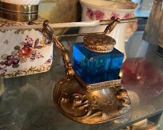antique inkwell and pen 