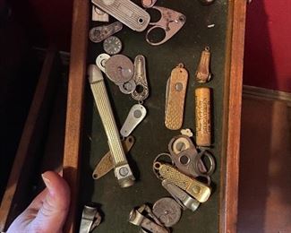 Antique and vintage cigar clippers nippers and more - very unique smalls some
Are gold and silver 