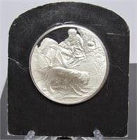 Denomination " Saint Jerome Reading "
Series: Franklin Mint Rembrandt
Located in: Chattanooga, TN
2.3 oz Sterling Silver