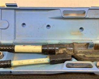 Located in: Chattanooga, TN
Hydraulic Manual Crimping
**Sold as is Where is**