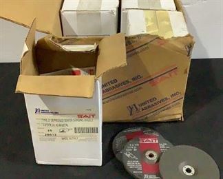 Located in: Chattanooga, TN
MFG Sait
4" Grinding Wheels
Size (WDH) 4" x 3/16"
**Sold as is Where is**