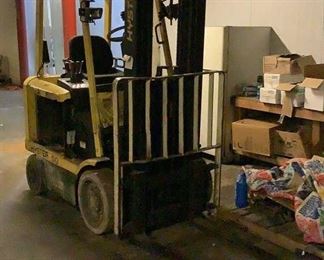 Located in: Chattanooga, TN Offsite
MFG Hyster
Model E50XM2
Ser# F108V21657X
Electric Forklift
Does NOT Run Or Operate
*No Battery*
True Hours Unknown
42" Forks
**Sold as is Where is**