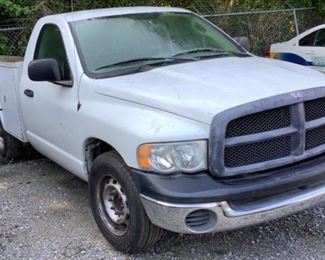 VIN 3D6WR26D95G831502
Year: 2005 Make: Dodge Model: 2500 Trim Level: Service Truck
Engine Type: 5.7L V8
Transmission: Automatic
Miles: TMU
Color: White
Driveline: 2WD *INOP*
Located In: Chattanooga, TN
Operational Status: Does NOT Run
*Per Consignor-Motor Is Blown*
Manual Windows
Manual Locks
Manual Mirrors
Manual Seats
Vinyl Interior
Heat/AC Unable To Test
Sold On TN Title
**Sold as is Where is**