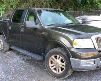 VIN 1FTPW14545KE13317
Year: 2005 Make: Ford Model: F-150 Trim Level: Lariat Crew Cab
Engine Type: 5.4L Triton
Transmission: Automatic
Color: Gray
Driveline: 4WD *INOP*
Located In: Chattanooga, TN
Operational Status: Does Not Run
**Brush Guard Pictured in Bed of Truck Not Included**
Power Windows
Power Locks
Power Mirrors
Power Seats
Vinyl Interior
Heat/A/C Unable To Test
**Sold on TN Title**
**Sold as is Where is**