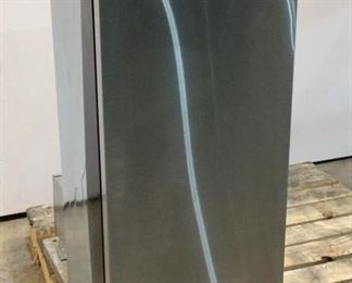 Located in: Chattanooga, TN
Condition "Return"
MFG Kitchen Aid
Model KTTS505ESS0
Ser# UA1003816
Power (V-A-W-P) 120V, 6.5A, 60Hz
Compactor
Size (WDH) 15"Wx24"Dx34"H
Unable to Test.  **Sold as is Where is**