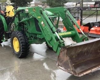 Located in: Chattanooga, TN Offsite
MFG John Deere
Model 5085E
Tractor
Runs And Operates
P.I.N: 1LV5085ECEY210577
Hours: 1,950
73"W Bucket
**Sold as is Where is**