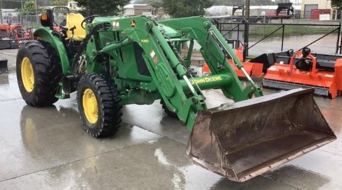Located in: Chattanooga, TN Offsite
MFG John Deere
Model 5085E
Tractor
Runs And Operates
P.I.N: 1LV5085ECEY210577
Hours: 1,950
73"W Bucket
**Sold as is Where is**