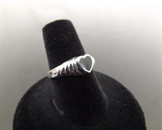 .925 Sterling Silver Inlayed Black Onyx Heart Ring Size 7
